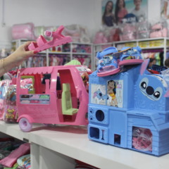 Lojas apostam na venda de presentes com brinquedos (Foto: Leonardo Pereira/Folha do Mate)