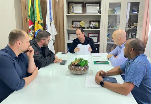 Prefeitura se reuniu com integrantes da concessionária (Foto: Divulgação/Prefeitura)